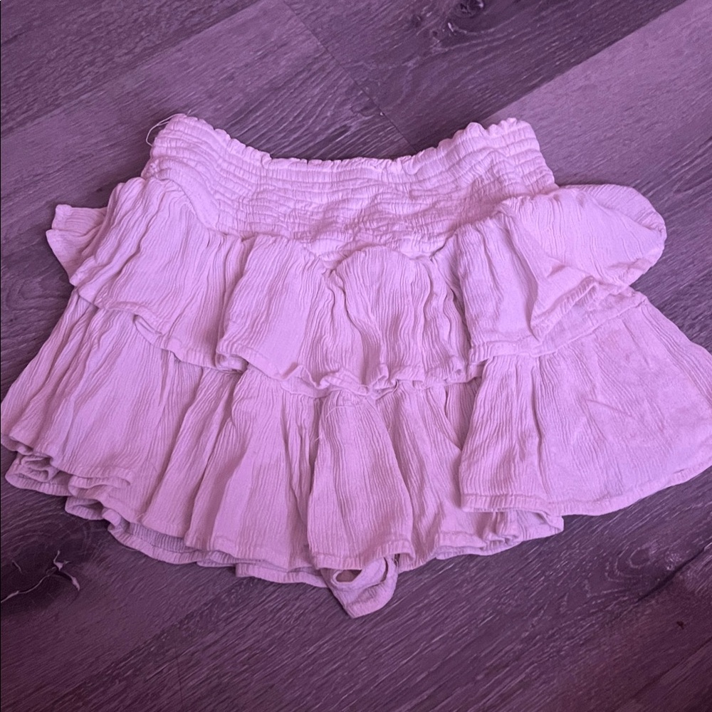 Chic Ruffled Mini Skirt in Soft Pink